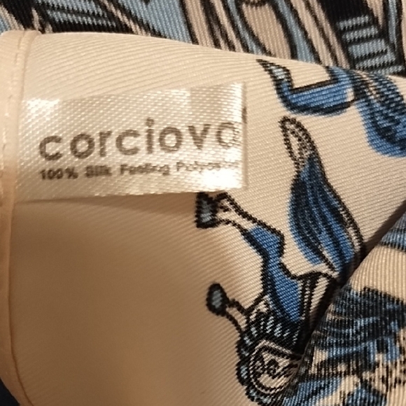 100% Silk CORCIOVO Navy and Cream Paisley Scarf - Picture 2 of 8